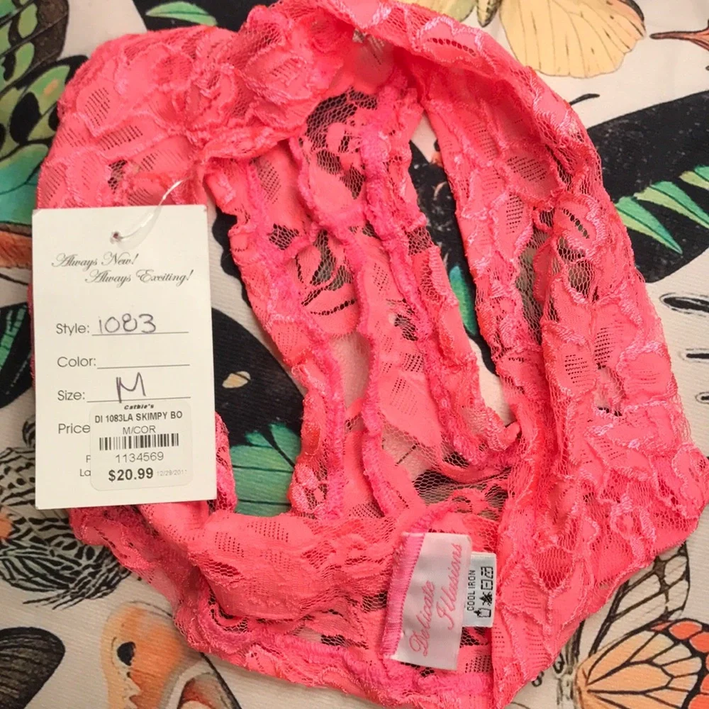 Delicate Illusions. Lacy. Shiny. Coral color intimate set. Lingerie - Picture 4 of 8